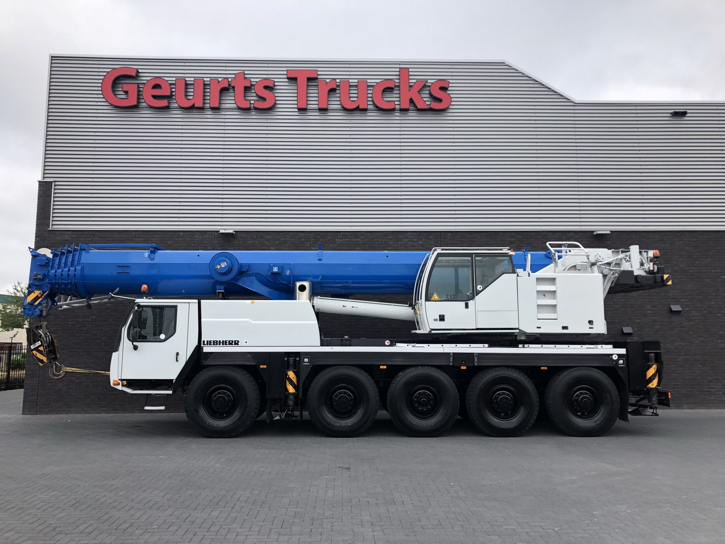 Geurts Trucks B.V. undefined: slika Geurts Trucks B.V. undefined