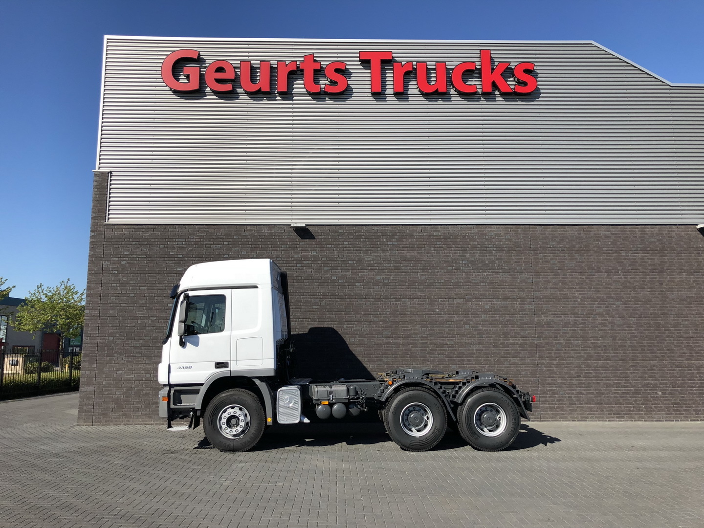 Geurts Trucks B.V. undefined: slika Geurts Trucks B.V. undefined