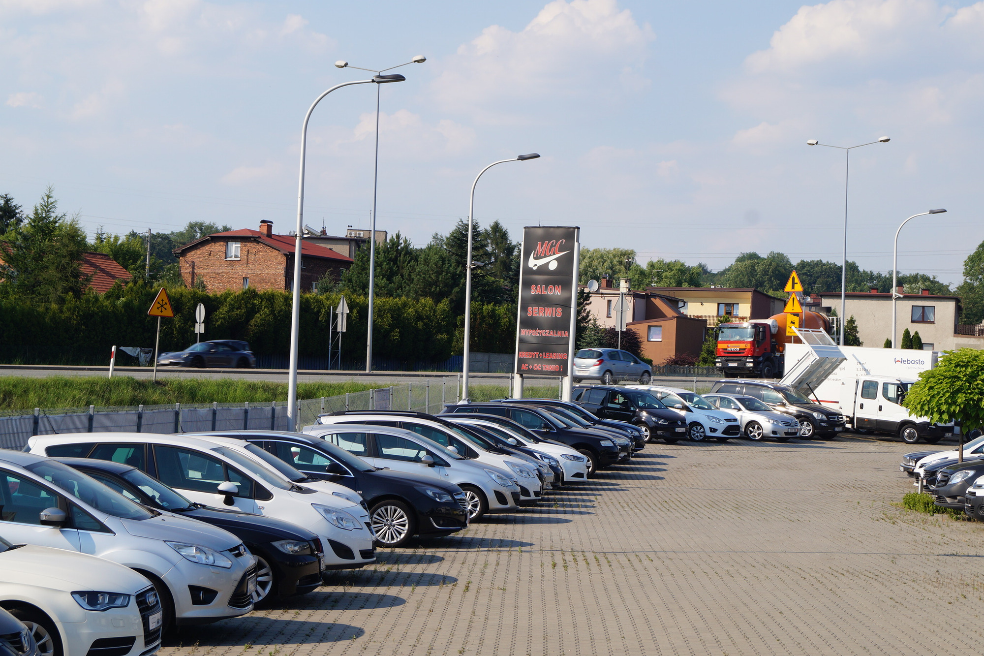 MGC CENTRUM SAMOCHODOW DOSTAWCZYCH - Izmjenjivi sanduci/ Kontejneri undefined: slika MGC CENTRUM SAMOCHODOW DOSTAWCZYCH - Izmjenjivi sanduci/ Kontejneri undefined