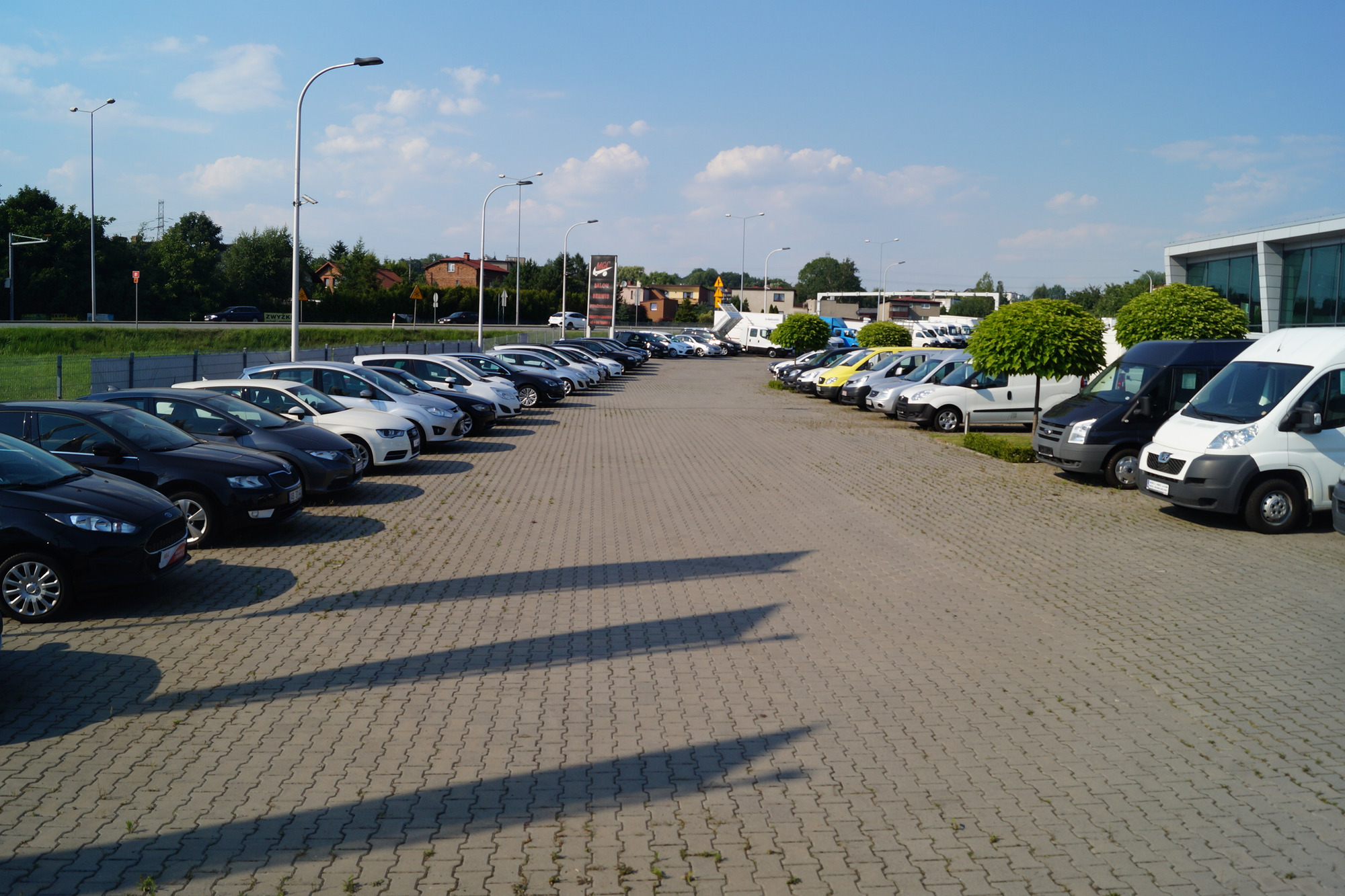 MGC CENTRUM SAMOCHODOW DOSTAWCZYCH - Izmjenjivi sanduci/ Kontejneri undefined: slika MGC CENTRUM SAMOCHODOW DOSTAWCZYCH - Izmjenjivi sanduci/ Kontejneri undefined