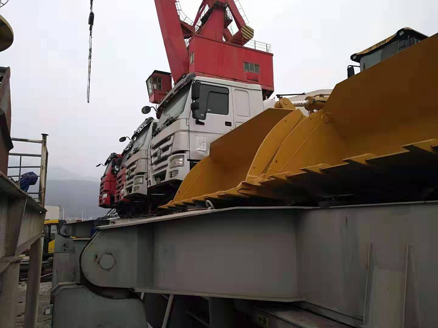 Shandong Guhong Auto Industrial CO., LTD - Kamioni - Euro 2, mjenjač: ručni undefined: slika Shandong Guhong Auto Industrial CO., LTD - Kamioni - Euro 2, mjenjač: ručni undefined