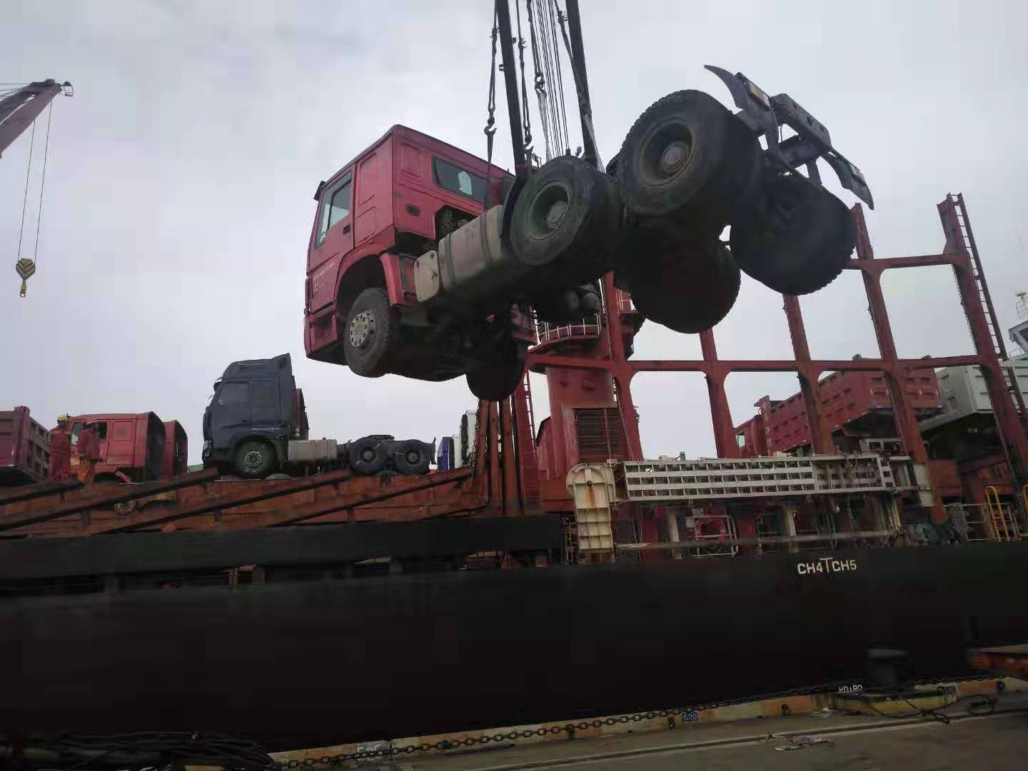 Shandong Guhong Auto Industrial CO., LTD - Kamioni - Euro 2, mjenjač: ručni undefined: slika Shandong Guhong Auto Industrial CO., LTD - Kamioni - Euro 2, mjenjač: ručni undefined
