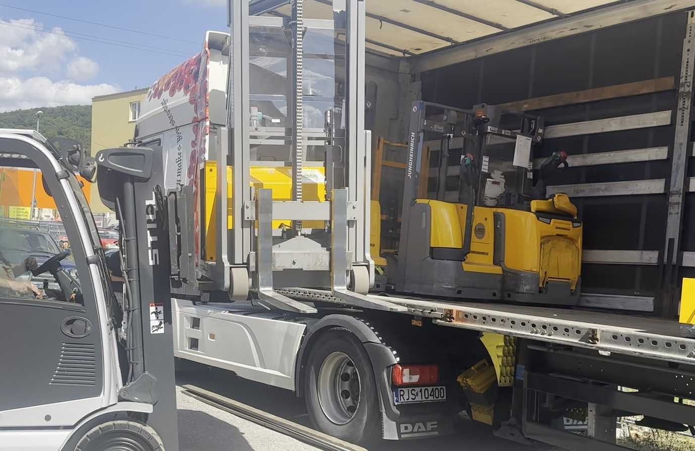 IC-Line s.r.o. (Booster-Lift) - vozila na prodaju undefined: slika IC-Line s.r.o. (Booster-Lift) - vozila na prodaju undefined