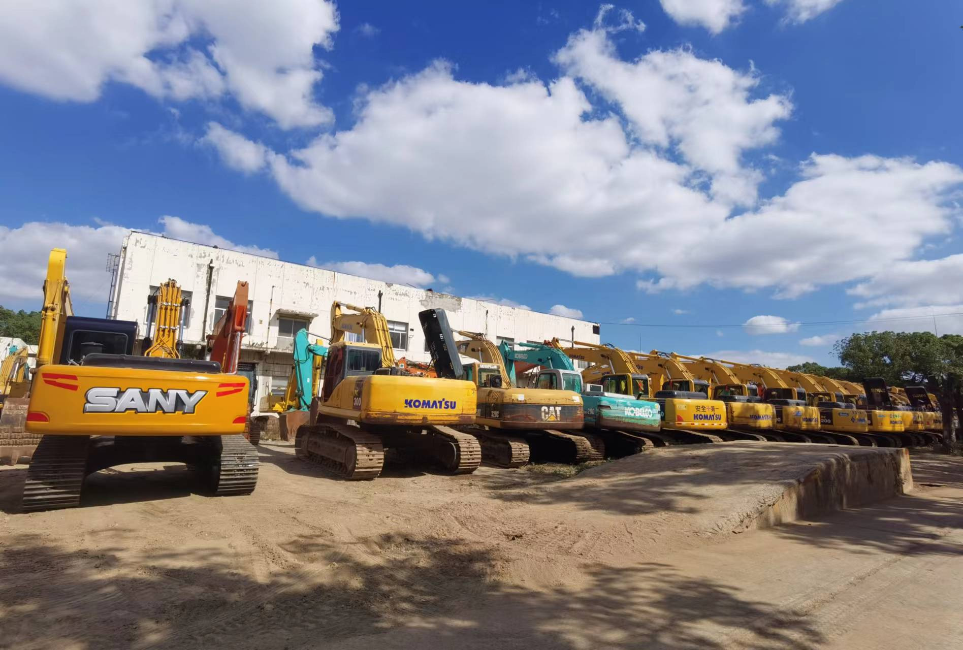 OUTONG MACHINERY LIMITED - Oprema za rukovanje materijalima TOYOTA undefined: slika OUTONG MACHINERY LIMITED - Oprema za rukovanje materijalima TOYOTA undefined