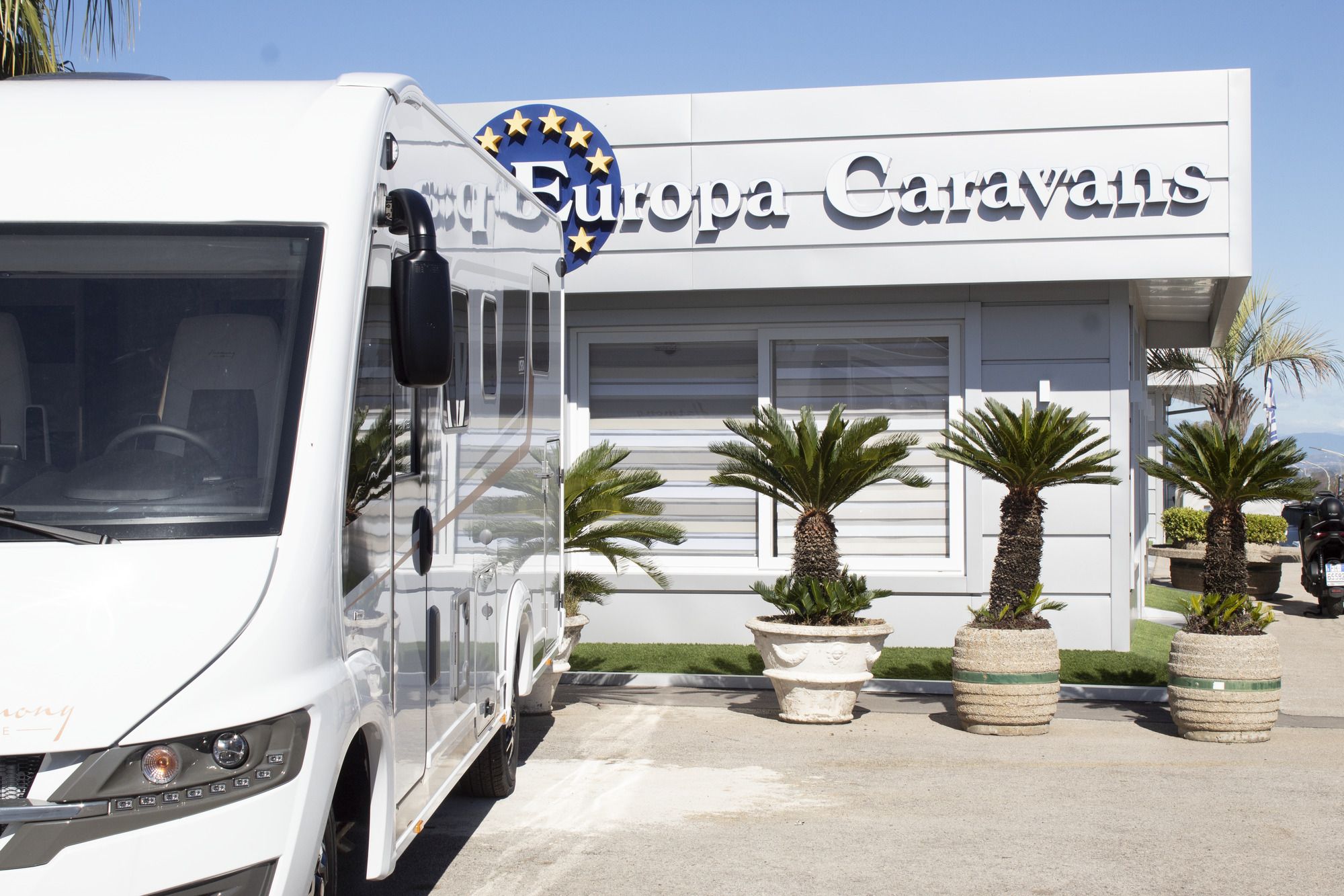 EUROPA CARAVANS SRL undefined: slika EUROPA CARAVANS SRL undefined