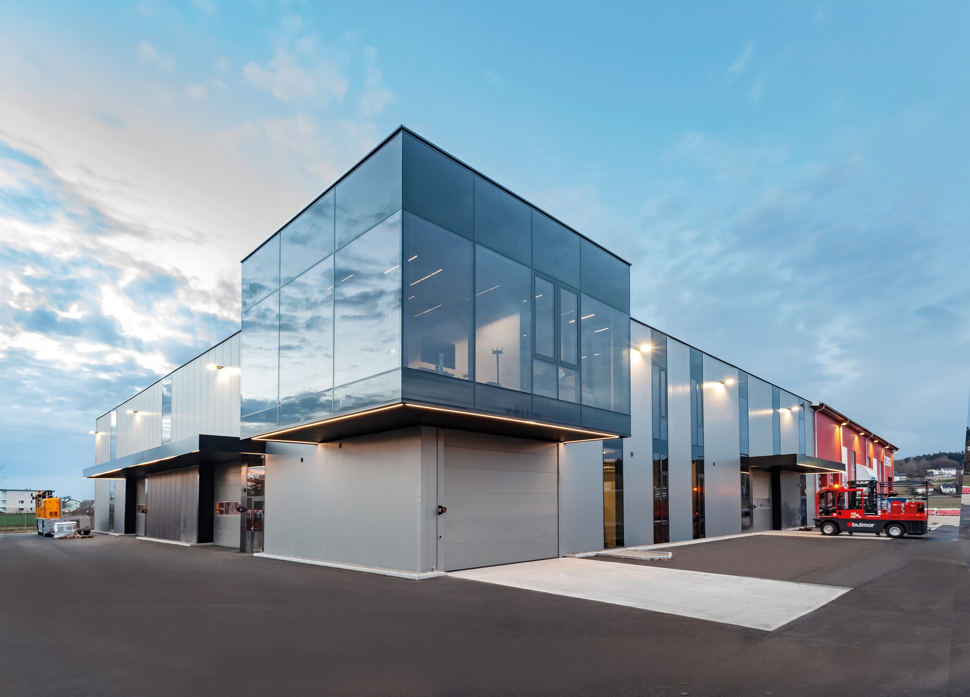 BULMOR LANCER undefined: slika BULMOR LANCER undefined