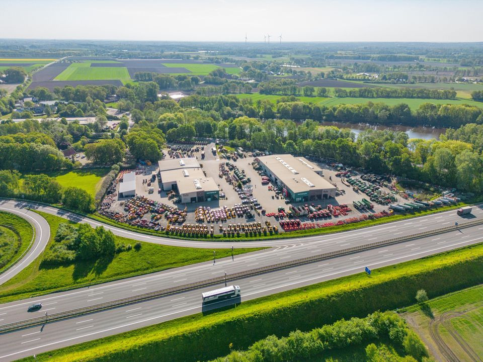 Clemens Hoping GmbH - Građevinski strojevi GIANT undefined: slika Clemens Hoping GmbH - Građevinski strojevi GIANT undefined