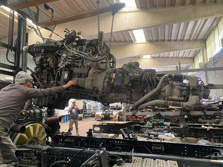 Truck Store Service SRL undefined: slika Truck Store Service SRL undefined