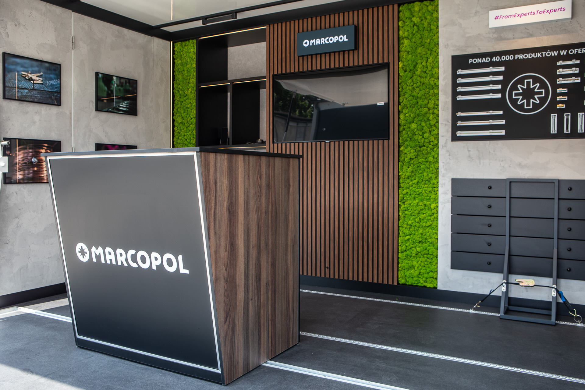 IDEX Denys Kharlamov - vozila na prodaju undefined: slika IDEX Denys Kharlamov - vozila na prodaju undefined