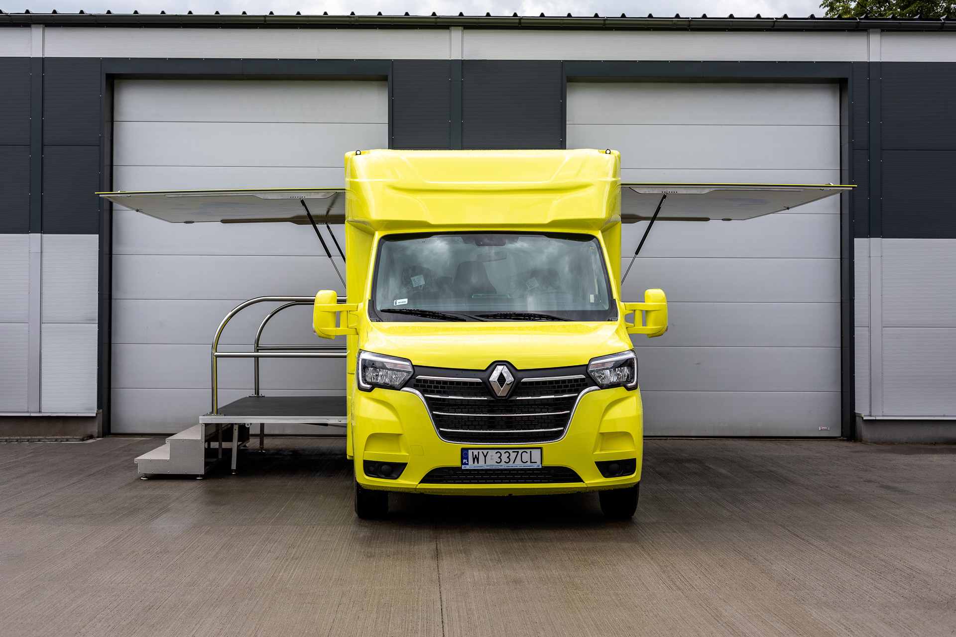 IDEX Denys Kharlamov - vozila na prodaju undefined: slika IDEX Denys Kharlamov - vozila na prodaju undefined