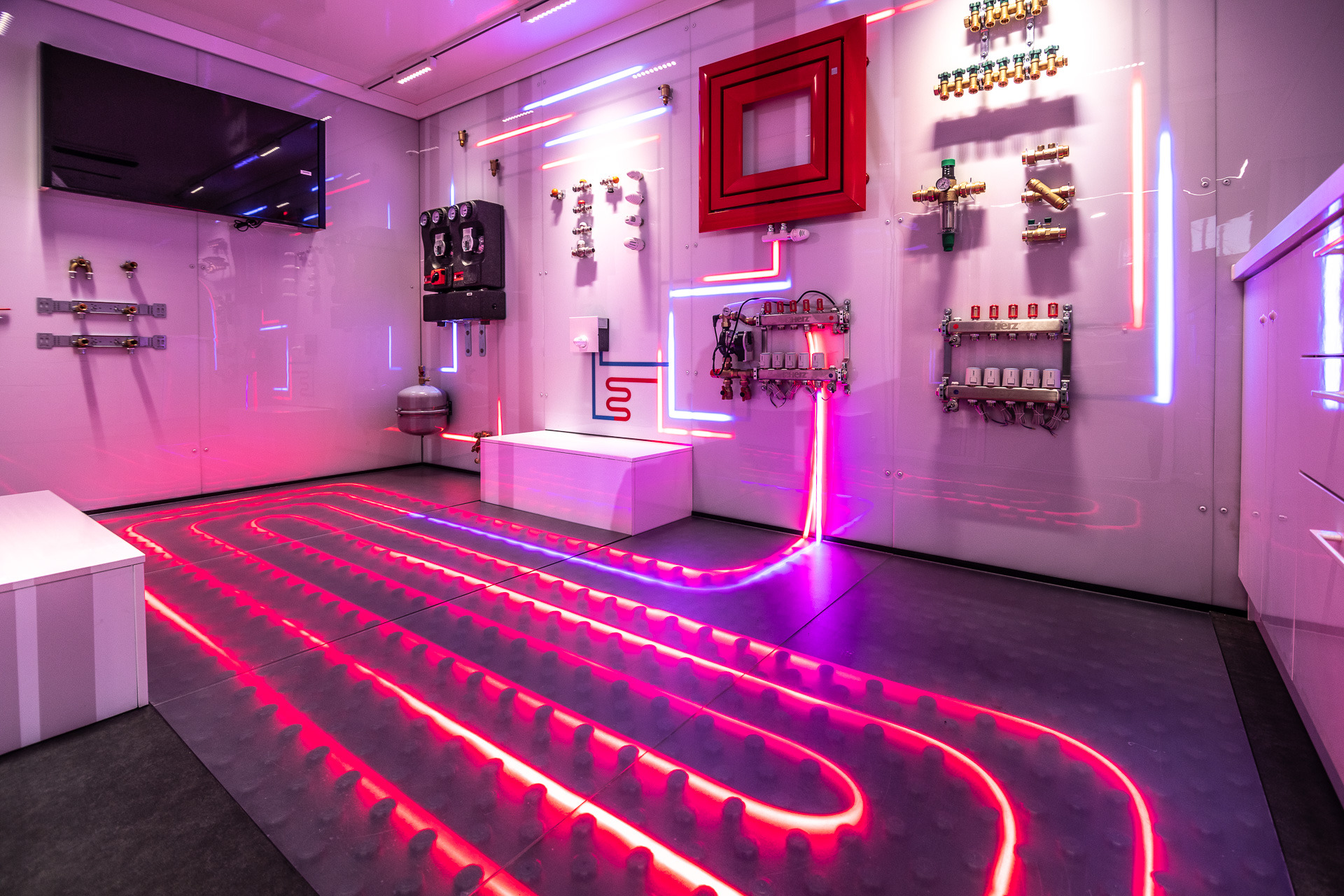 IDEX Denys Kharlamov - vozila na prodaju undefined: slika IDEX Denys Kharlamov - vozila na prodaju undefined