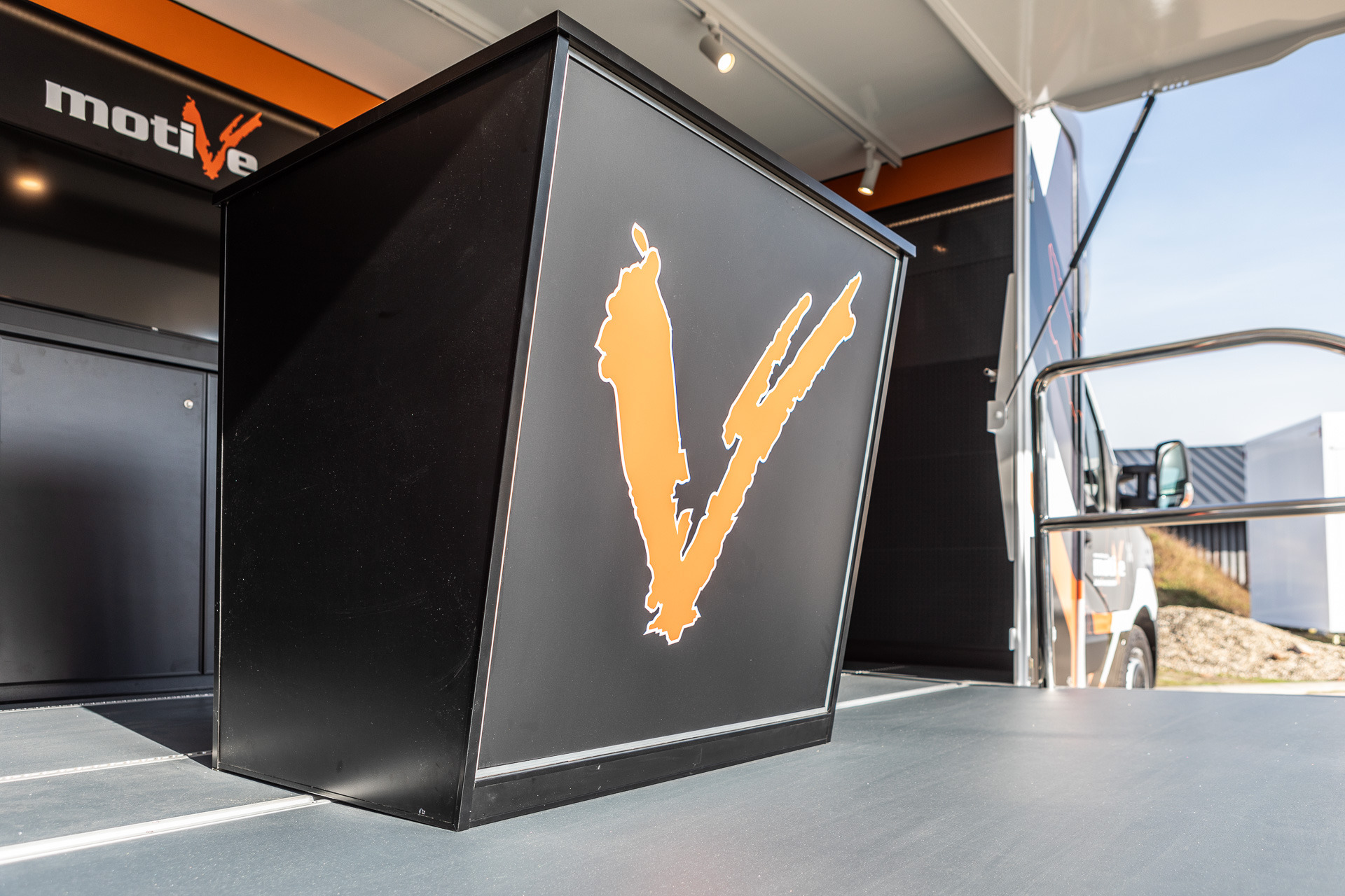 IDEX Denys Kharlamov - vozila na prodaju undefined: slika IDEX Denys Kharlamov - vozila na prodaju undefined