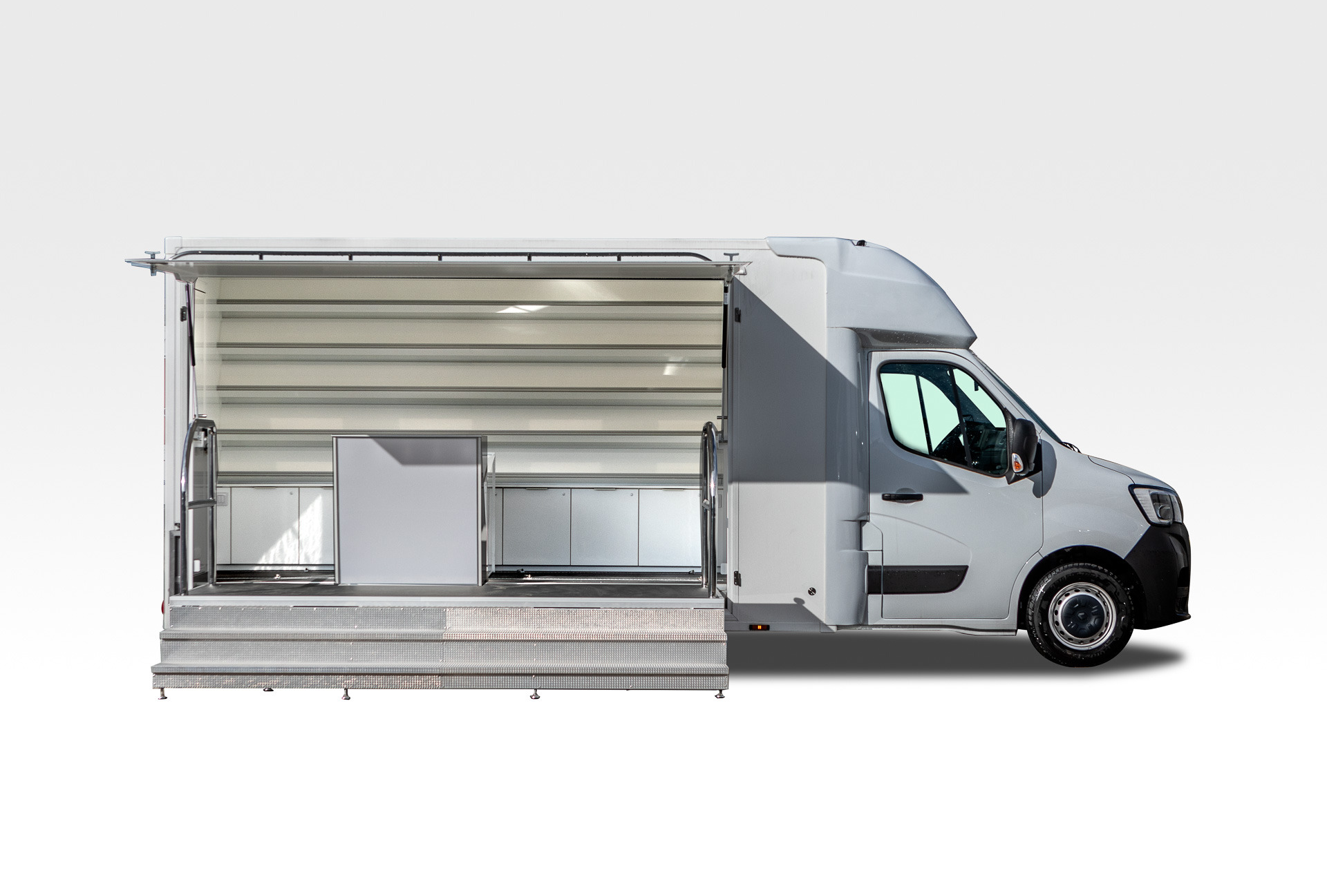 IDEX Denys Kharlamov - vozila na prodaju undefined: slika IDEX Denys Kharlamov - vozila na prodaju undefined