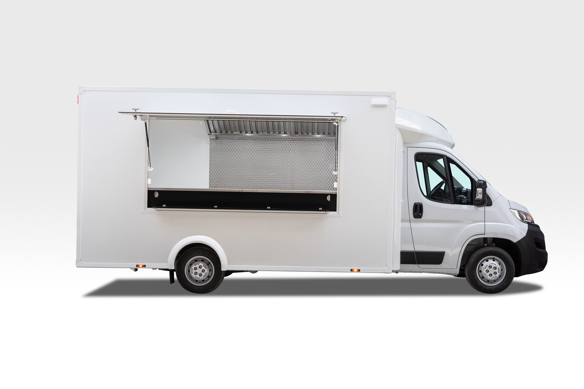 IDEX Denys Kharlamov - vozila na prodaju undefined: slika IDEX Denys Kharlamov - vozila na prodaju undefined