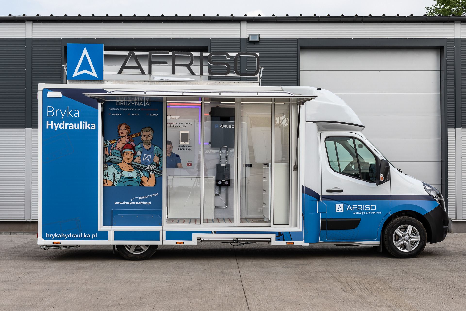 IDEX Denys Kharlamov - vozila na prodaju undefined: slika IDEX Denys Kharlamov - vozila na prodaju undefined