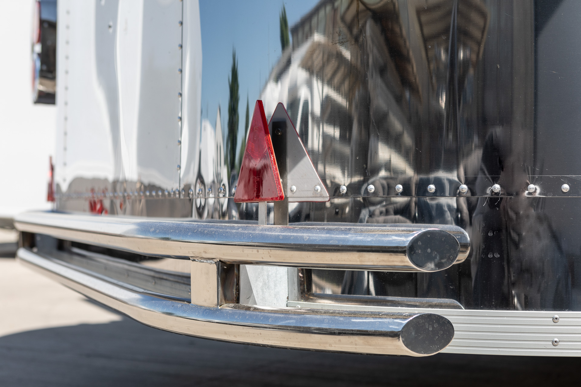 IDEX Denys Kharlamov - vozila na prodaju undefined: slika IDEX Denys Kharlamov - vozila na prodaju undefined