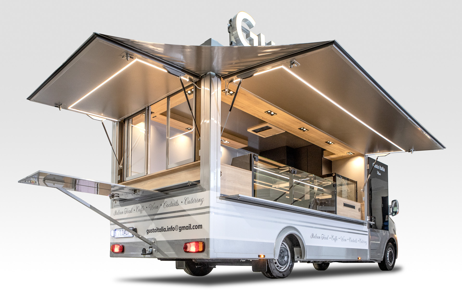 IDEX Denys Kharlamov - vozila na prodaju undefined: slika IDEX Denys Kharlamov - vozila na prodaju undefined