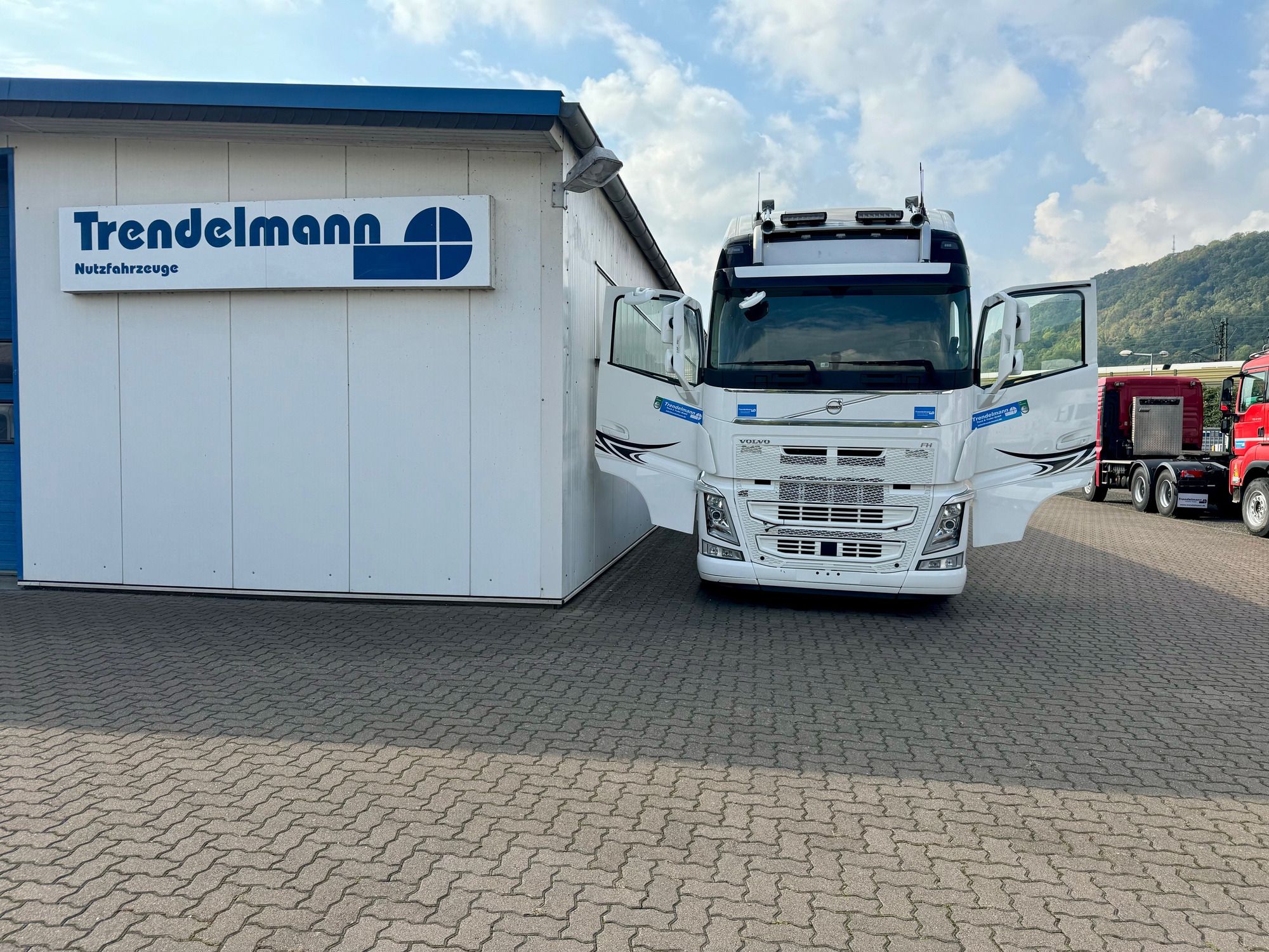 Annette Trendelmann Truck GmbH undefined: slika Annette Trendelmann Truck GmbH undefined