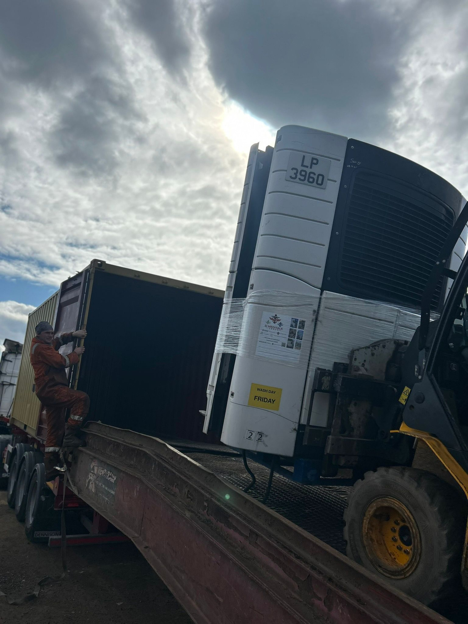 SI Meditalk Limited - vozila na prodaju undefined: slika SI Meditalk Limited - vozila na prodaju undefined