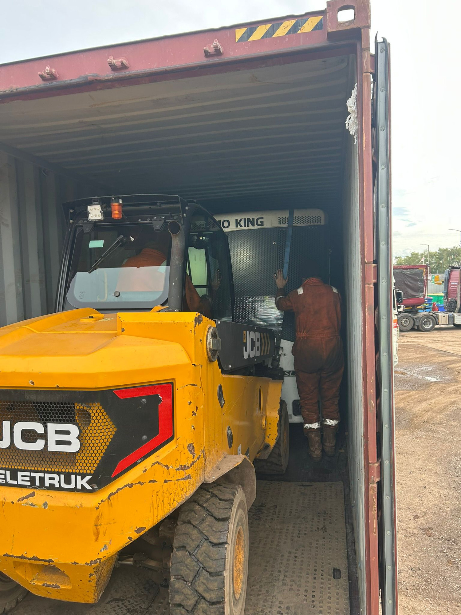 SI Meditalk Limited - vozila na prodaju undefined: slika SI Meditalk Limited - vozila na prodaju undefined