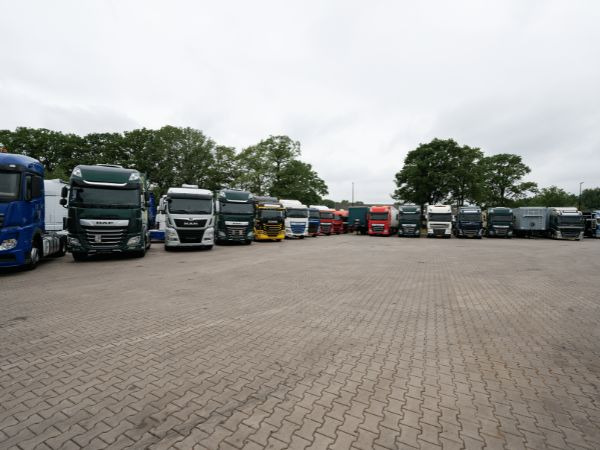 Hesselink Trucks B.V. - Kamioni DAF LF - Euro 6, klimatizacijski uređaj undefined: slika Hesselink Trucks B.V. - Kamioni DAF LF - Euro 6, klimatizacijski uređaj undefined