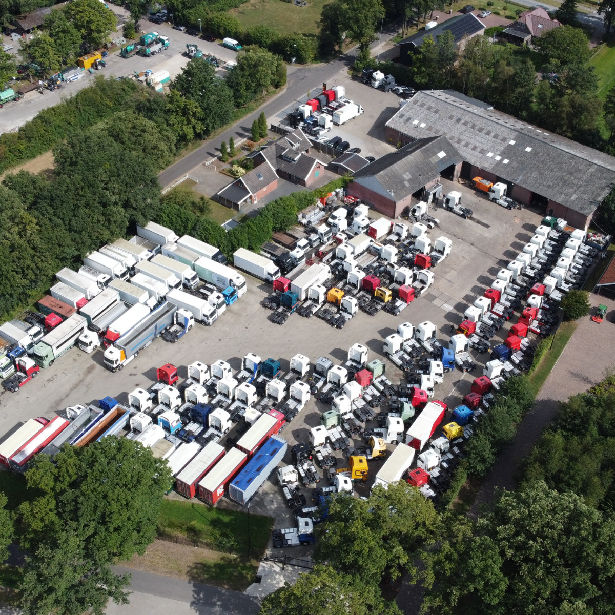 Hesselink Trucks B.V. - Poluprikolice KRAKER - Godina: 2014 undefined: slika Hesselink Trucks B.V. - Poluprikolice KRAKER - Godina: 2014 undefined