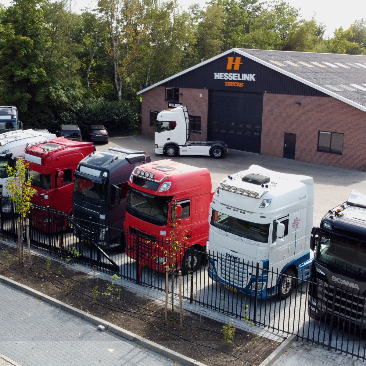 Hesselink Trucks B.V. - Poluprikolice KRAKER - Godina: 2014 undefined: slika Hesselink Trucks B.V. - Poluprikolice KRAKER - Godina: 2014 undefined