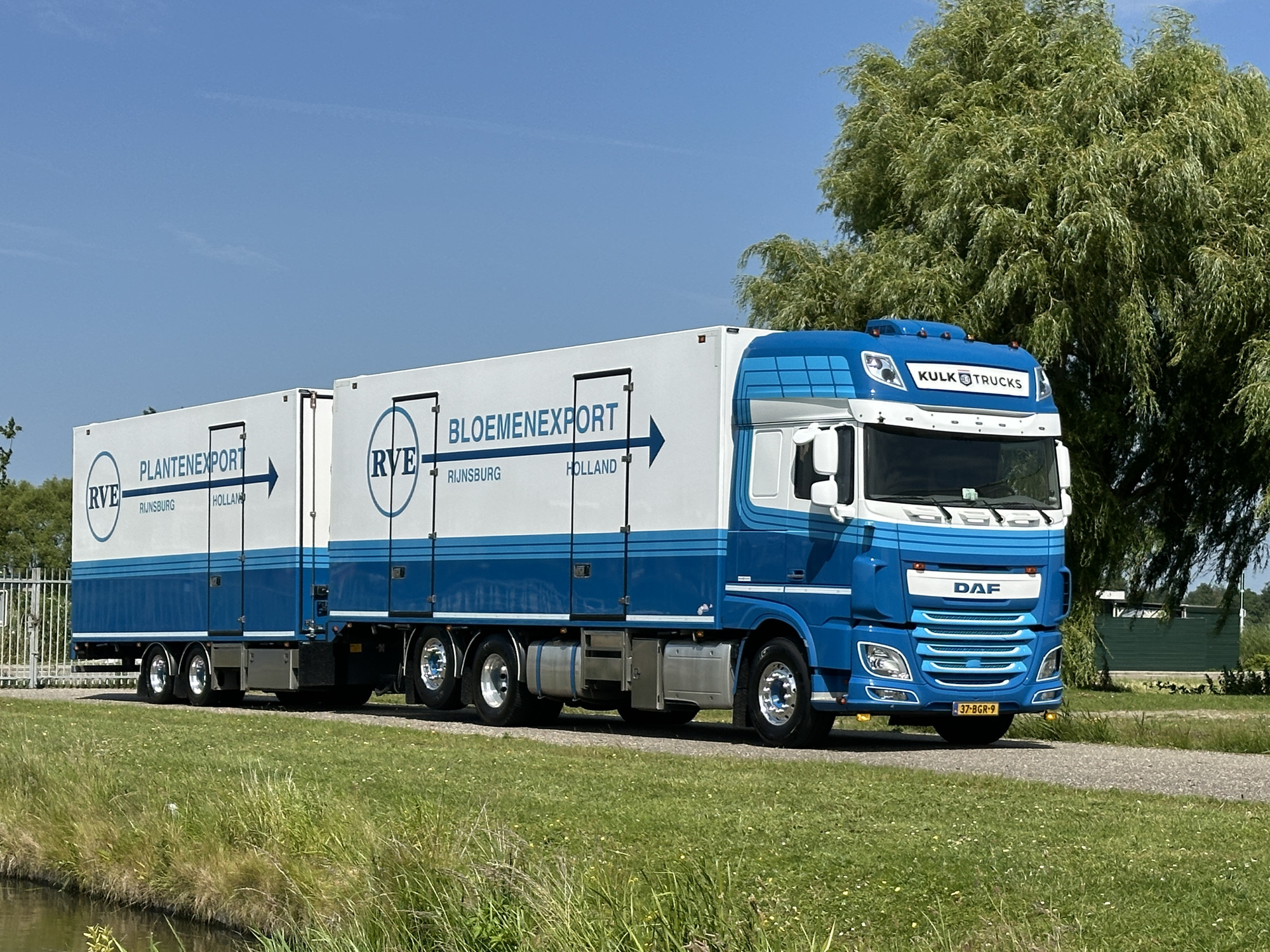 Kulk Trucks - vozila na prodaju undefined: slika Kulk Trucks - vozila na prodaju undefined