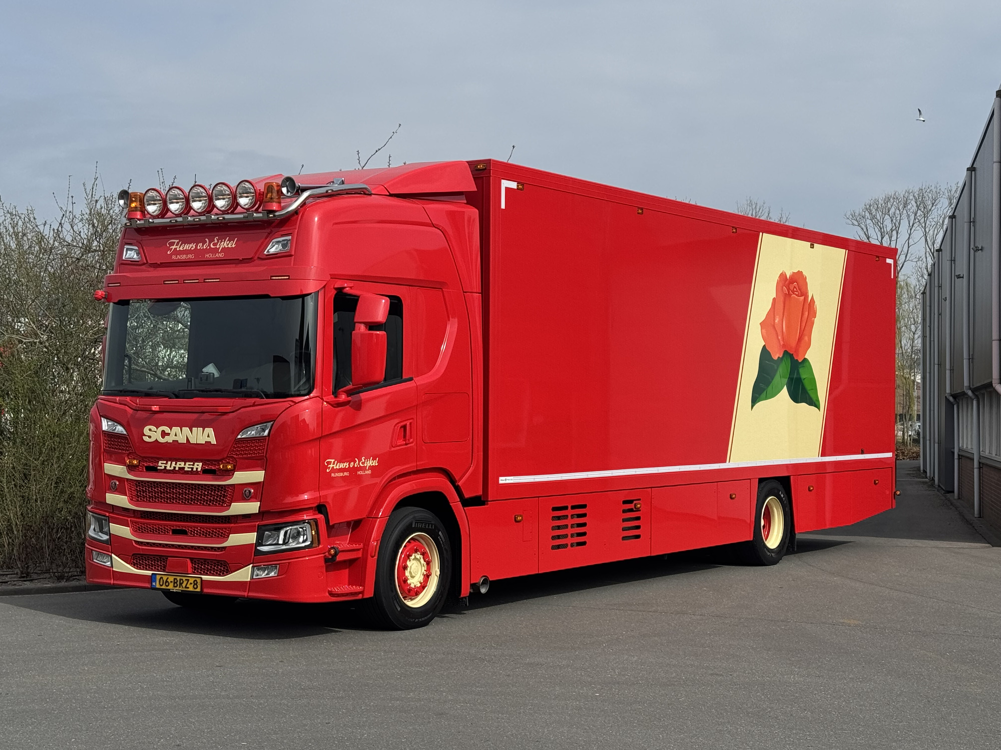Kulk Trucks - vozila na prodaju undefined: slika Kulk Trucks - vozila na prodaju undefined