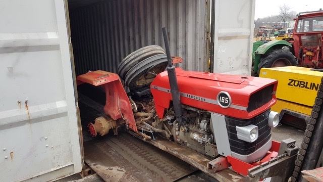 NEPHIN TRACTORS & MACHINERY LTD undefined: slika NEPHIN TRACTORS & MACHINERY LTD undefined