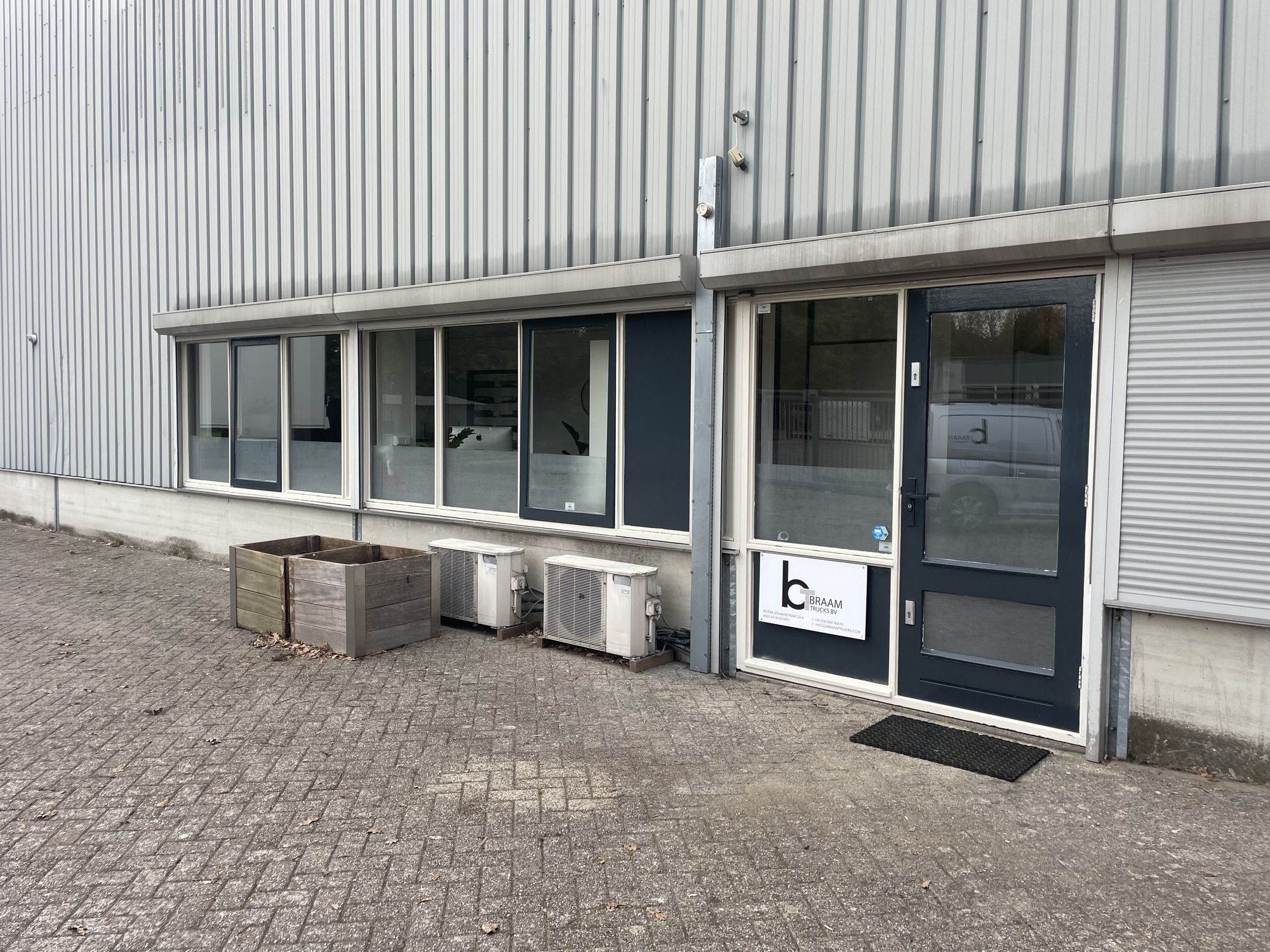 BRAAM TRUCKS & TRAILER VERHUUR B.V. undefined: slika BRAAM TRUCKS & TRAILER VERHUUR B.V. undefined