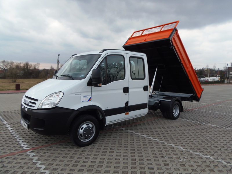 TM Kozłowski s.c. - Dostavna vozila RENAULT undefined: slika TM Kozłowski s.c. - Dostavna vozila RENAULT undefined