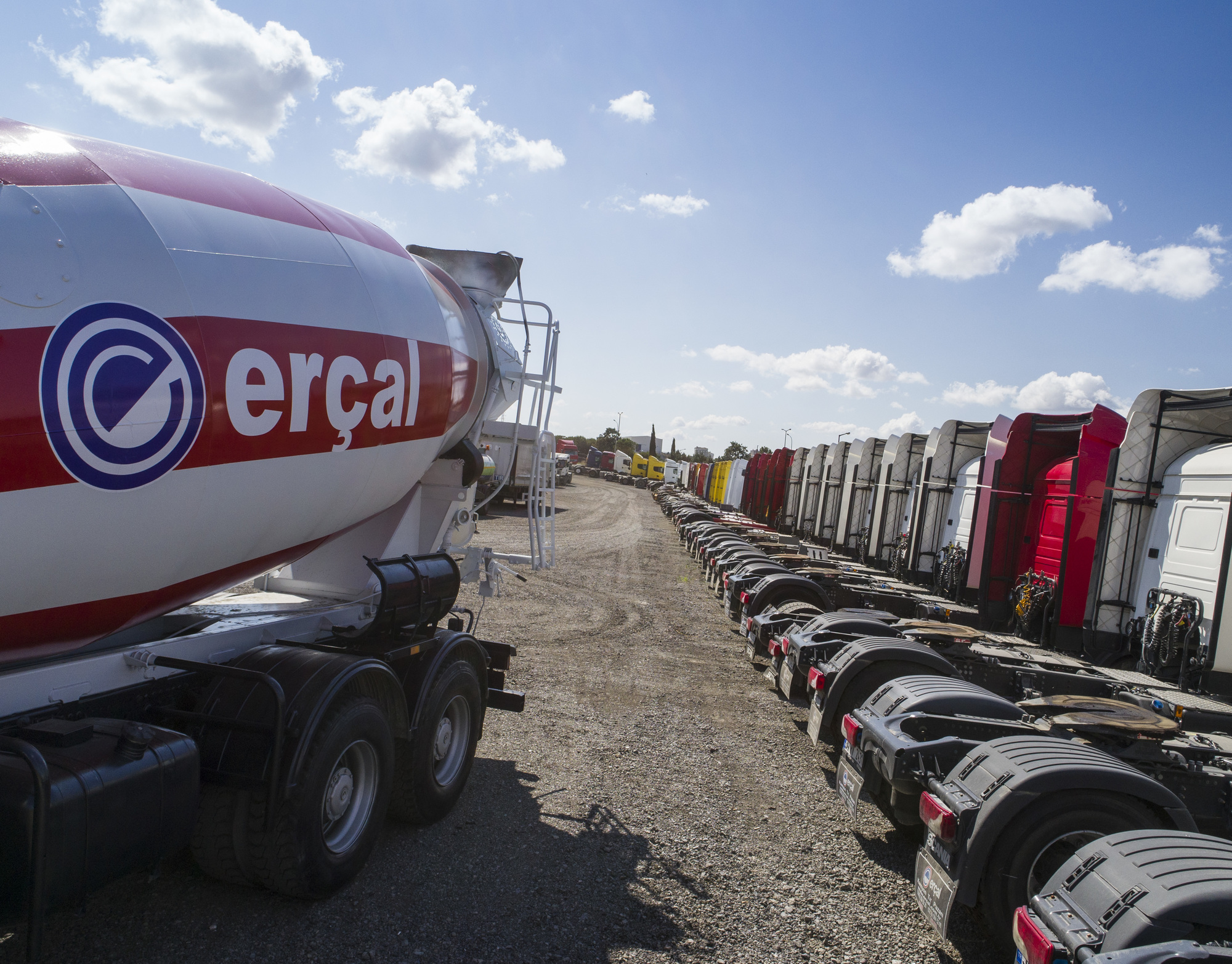 ERCAL TRUCKS - Građevinski strojevi CATERPILLAR - Godina: 2017, dizel undefined: slika ERCAL TRUCKS - Građevinski strojevi CATERPILLAR - Godina: 2017, dizel undefined