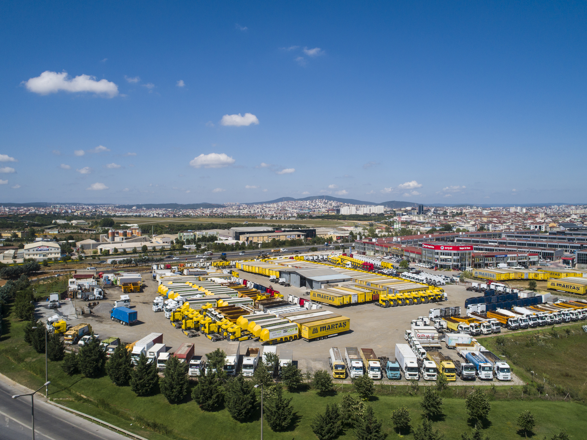 ERCAL TRUCKS - Građevinski strojevi CATERPILLAR - Godina: 2017, dizel undefined: slika ERCAL TRUCKS - Građevinski strojevi CATERPILLAR - Godina: 2017, dizel undefined