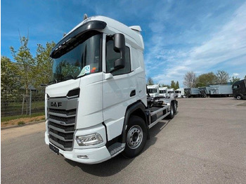 Kamion s kukastom dizalicom DAF XF 480