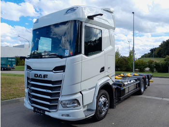 Transporter kontejnera/ Kamion s izmjenjivim sanducima DAF XF 480