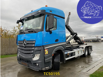 Transporter kontejnera/ Kamion s izmjenjivim sanducima MERCEDES-BENZ Actros 2645