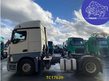 Tegljač Mercedes-Benz Actros 1843: slika Tegljač Mercedes-Benz Actros 1843 Tegljač Mercedes-Benz Actros 1843: slika Tegljač Mercedes-Benz Actros 1843