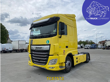 Tegljač DAF XF