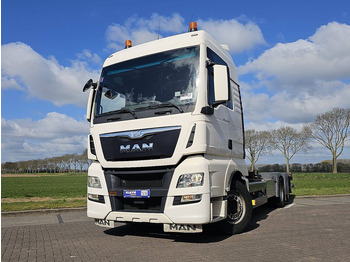 Transporter kontejnera/ Kamion s izmjenjivim sanducima MAN TGX 26.440