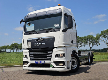 Transporter kontejnera/ Kamion s izmjenjivim sanducima MAN TGX