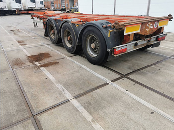 Transporter kontejnera/ Poluprikolica s izmjenjivim sanducima Nooteboom FT 43 03 V lift axle; BPW: slika Transporter kontejnera/ Poluprikolica s izmjenjivim sanducima Nooteboom FT 43 03 V lift axle; BPW Transporter kontejnera/ Poluprikolica s izmjenjivim sanducima Nooteboom FT 43 03 V lift axle; BPW: slika Transporter kontejnera/ Poluprikolica s izmjenjivim sanducima Nooteboom FT 43 03 V lift axle; BPW