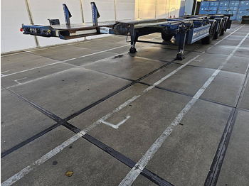 Transporter kontejnera/ Poluprikolica s izmjenjivim sanducima RENDERS