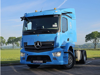 Tegljač MERCEDES-BENZ Actros 1832