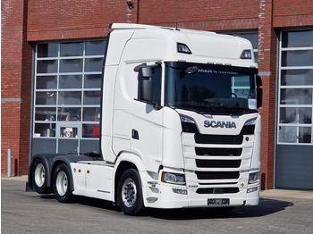 Tegljač SCANIA S 580