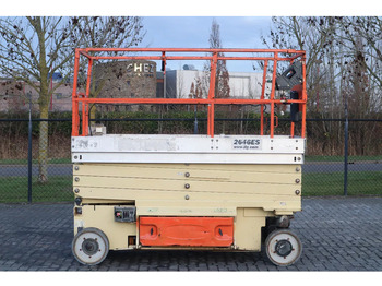 Škarasta podizna platforma JLG