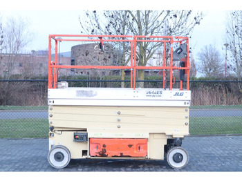 Škarasta podizna platforma JLG