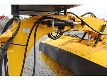 Novi Metla STARK RSW 3000 S | SWEEPER | BRUSH | KEHRMASCHINE | WATER SPRAY: slika Novi Metla STARK RSW 3000 S | SWEEPER | BRUSH | KEHRMASCHINE | WATER SPRAY Novi Metla STARK RSW 3000 S | SWEEPER | BRUSH | KEHRMASCHINE | WATER SPRAY: slika Novi Metla STARK RSW 3000 S | SWEEPER | BRUSH | KEHRMASCHINE | WATER SPRAY