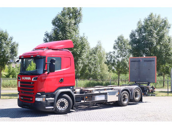 Transporter kontejnera/ Kamion s izmjenjivim sanducima SCANIA R 580