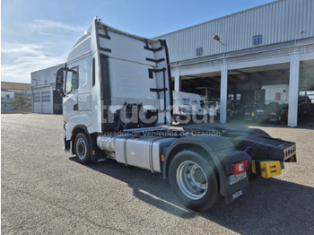 Tegljač IVECO S-WAY AS440S51T/P: slika Tegljač IVECO S-WAY AS440S51T/P
